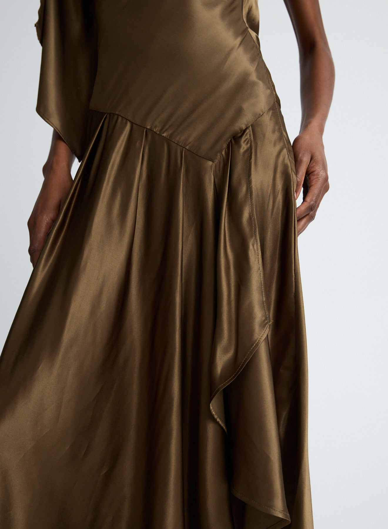 LEXI DRESS (OLIVE)