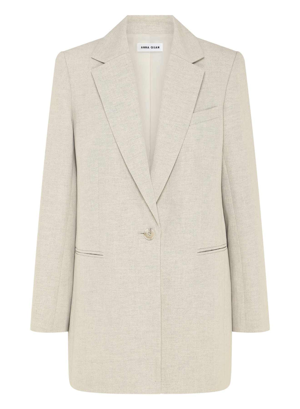 Oversized Blazer featuring a sleek notch collar. This classic piece combines comfort with fashion, perfect for any occasion. Elevate your look effortlessly with this versatile and on-trend oversized blazer. Linen blazer, linen oversized blazer, oversized blazer, relaxed tailored blazer, relaxed workwear, everyday workwear, everyday blazer.