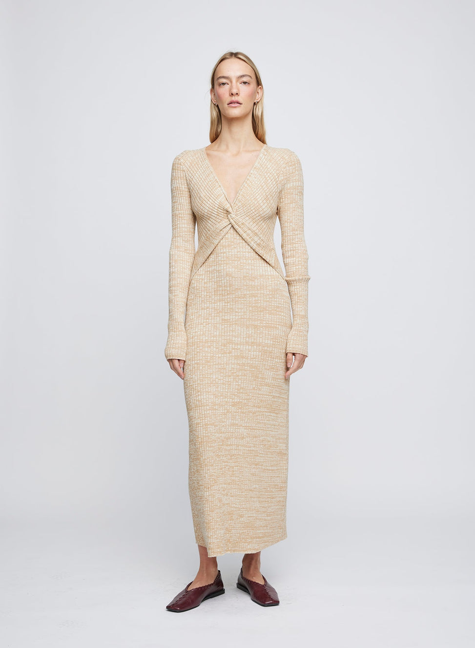 The ANNA QUAN Nova Dress is the dress for any occasion, designed in a soft 100% cotton rib that stretches and sculpts the body. Completed with a v neckline and centre front twist for a modern touch.