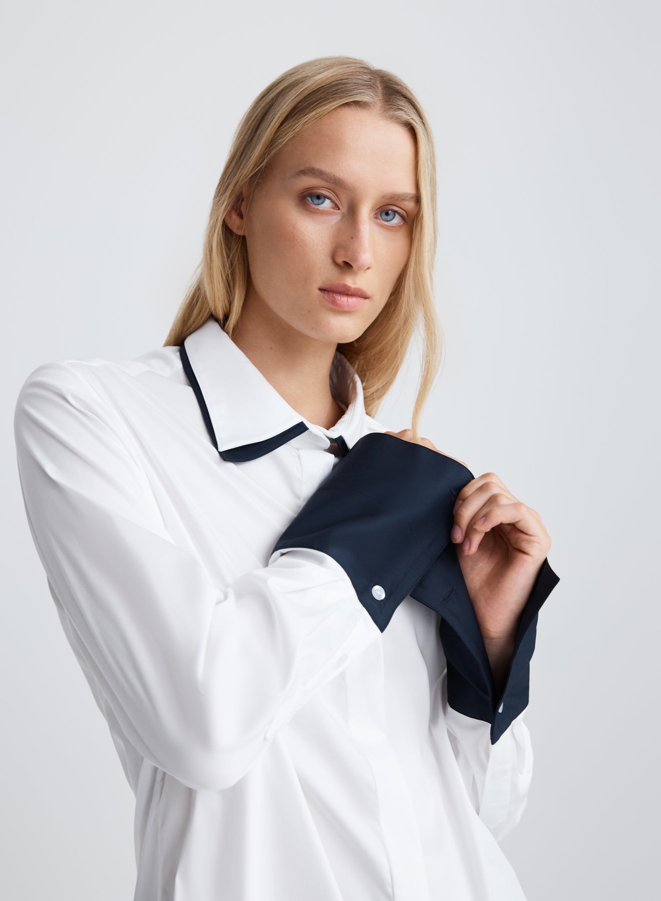 SUAREZ SHIRT (SWAN/NAVY)