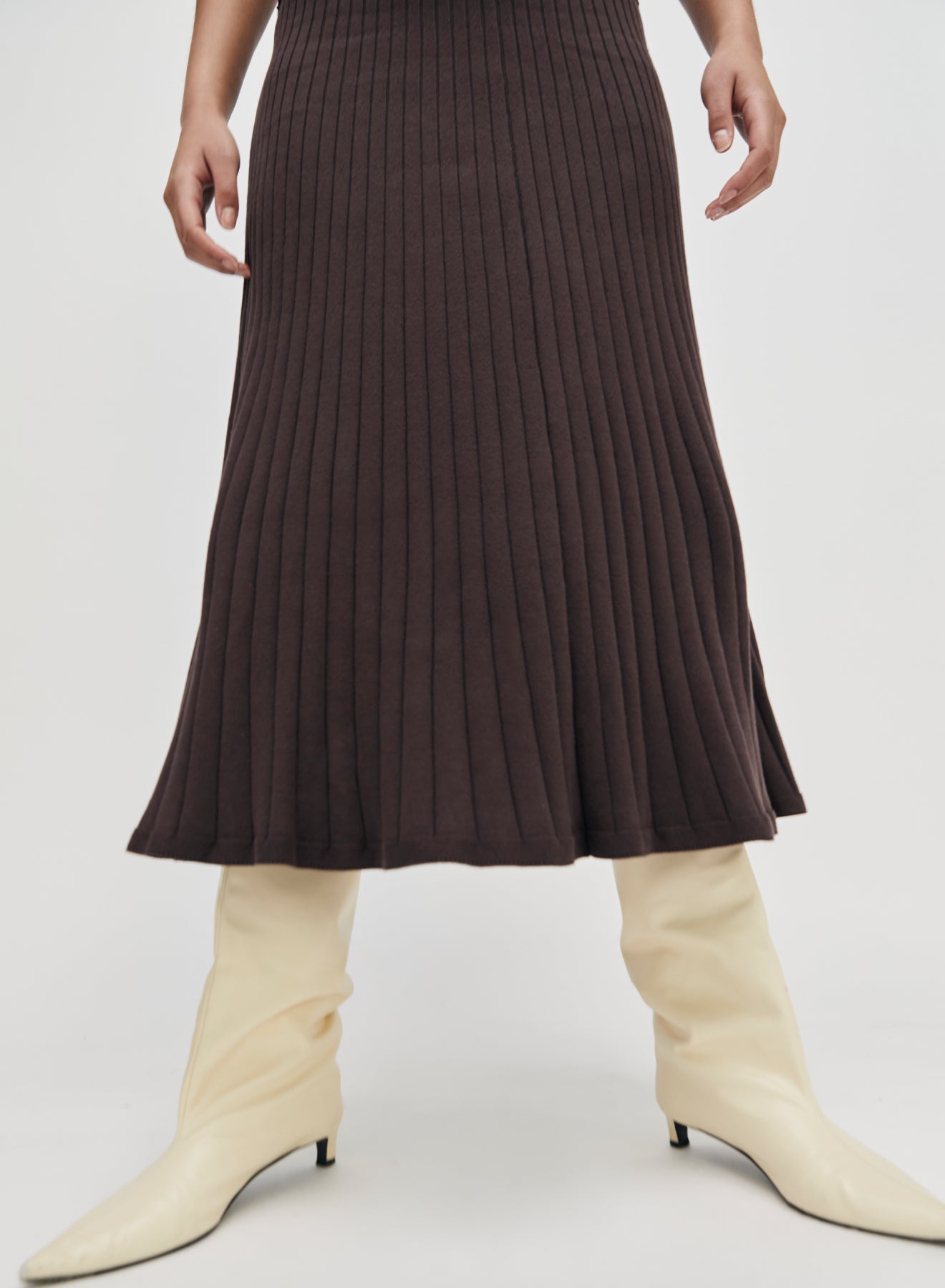 FELICIA SKIRT (DARK CHOCOLATE)